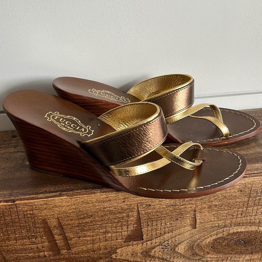 Tuccia Di Capri Wedge Sandals NEW